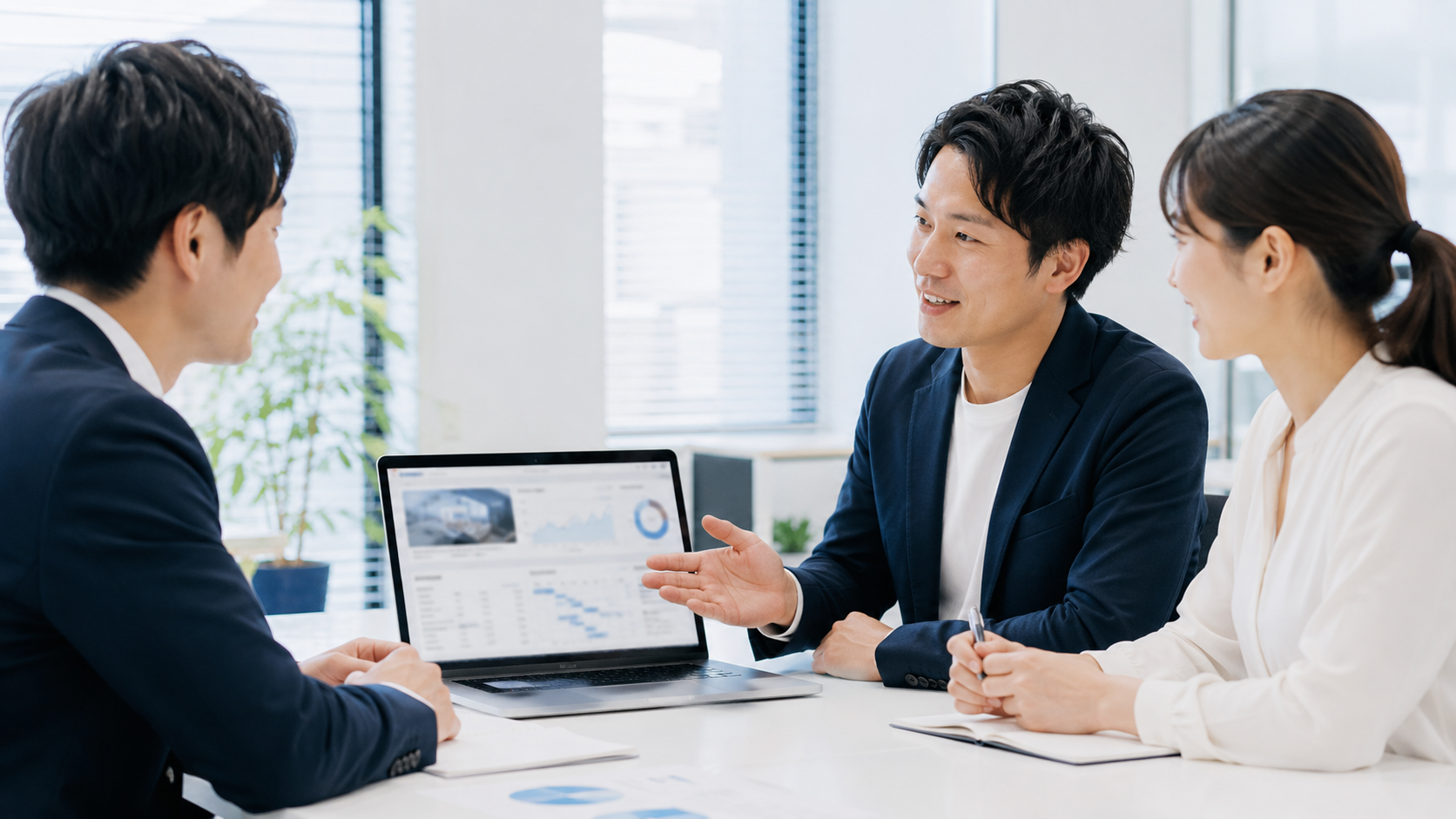 キャリアAIプラザの会社概要とお問い合わせを案内するビジュアル | キャリアAIプラザ